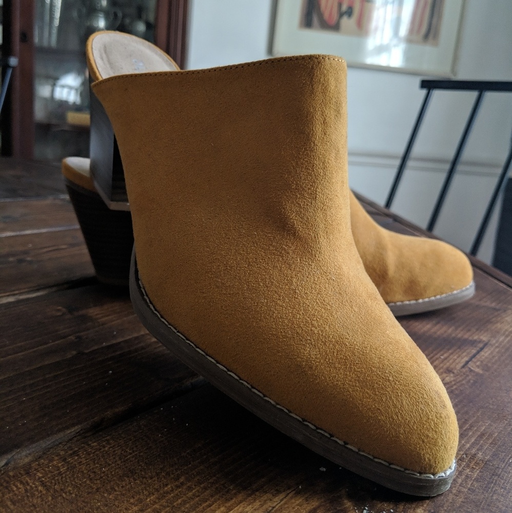 Booties - Picture 3 of 4